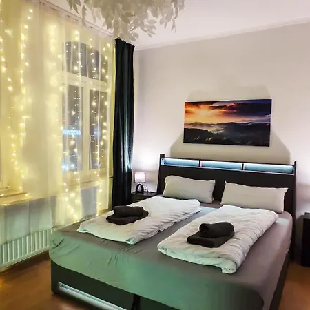 Grosszuegiges City-apartment Fuer 8 Gaeste Mit Parkplatz Im Zentrum 公寓