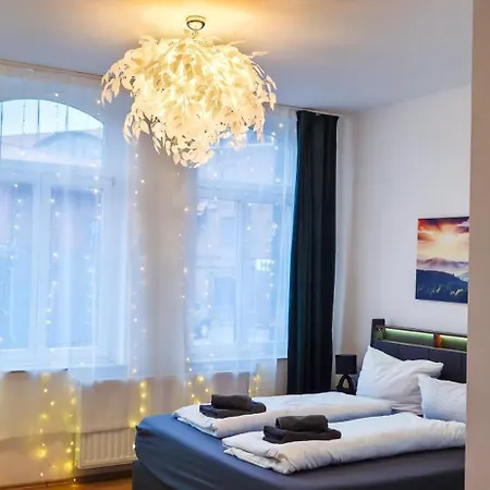 Grosszuegiges City-apartment Fuer 8 Gaeste Mit Parkplatz Im Zentrum *