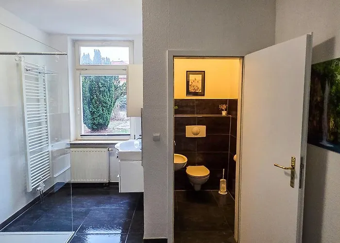 Grosszuegiges City-apartment Fuer 8 Gaeste Mit Parkplatz Im Zentrum * 韦尼格罗德